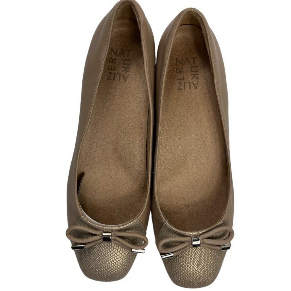 Naturalizer Gertie Ballet Flats Shoes Size 8.5 W Embossed Leather Taupe - Picture 3 of 16